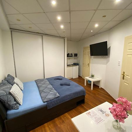 Malasits Apartman Győr Exterior foto