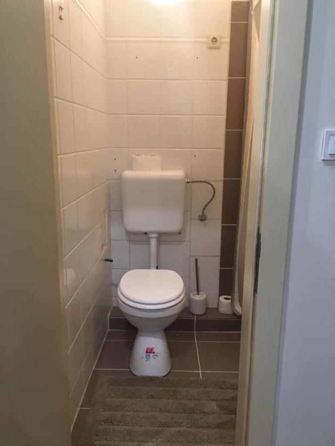 Malasits Apartman Győr Exterior foto